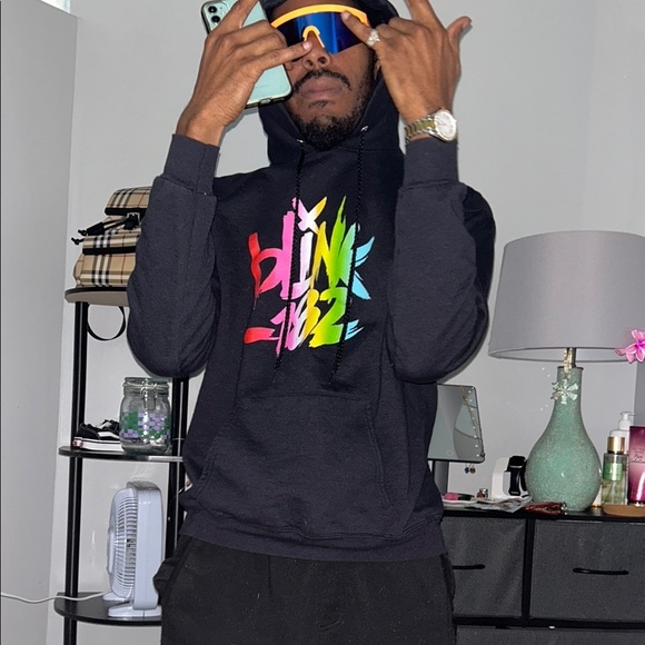 Black Blink 182 Graphic Hoodie (UNISEX) - Picture 3 of 4